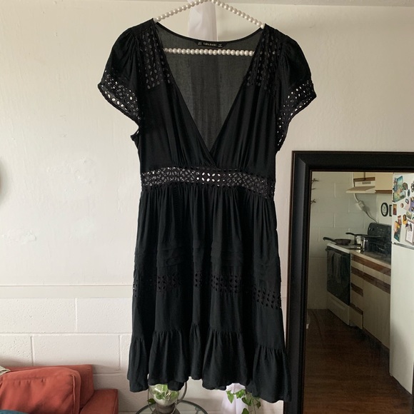 Zara Black Eyelet Fit and Flare Mini Dress - Picture 7 of 8